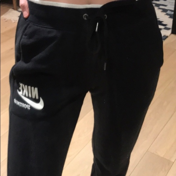 black nike skinny joggers